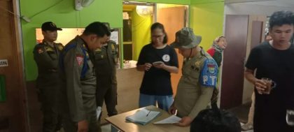 Satpol PP Tertibkan Bangunan Liar Di Kabupaten Tangerang