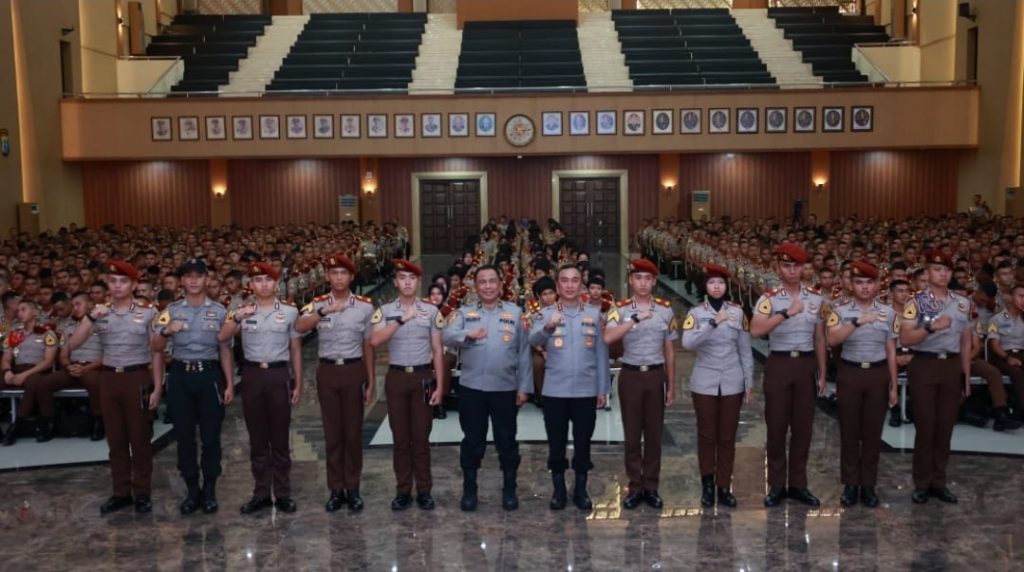 Kadivhumas beri pin brivet