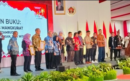 Zaki Iskandar Dapat Pin Emas di Puncak HPN ke-79