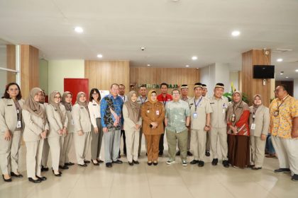RSUD Balaraja Gandeng JNE untuk Layanan Pengantaran Obat ke Rumah Pasien