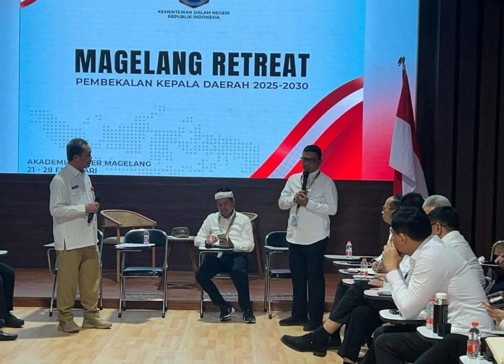 Gubernur Banten Andra Soni Dorong Pemerataan Infrastruktur di Forum Retret Akmil Magelang