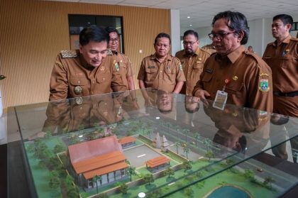 Wagub Banten Dimyati Natakusumah Tinjau DPUPR dan DPRKP