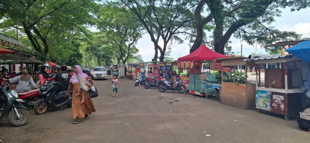 Penertiban PKL di Stadion Maulana Yusuf Serang: Pedagang Minta Keadilan