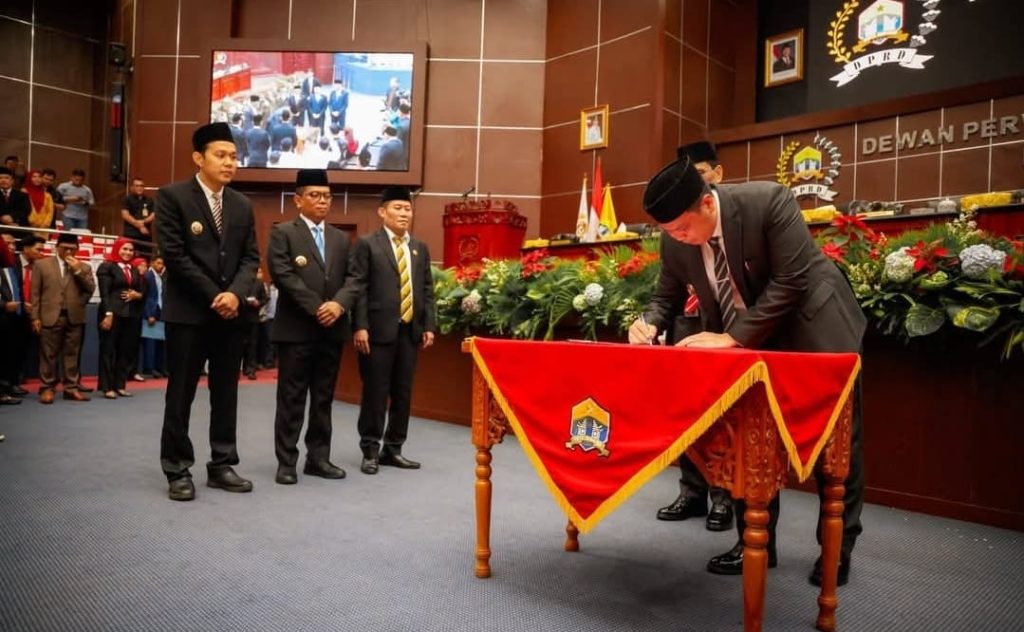 Gubernur Banten Serukan Perbaikan Sekolah dan Transparansi Anggaran