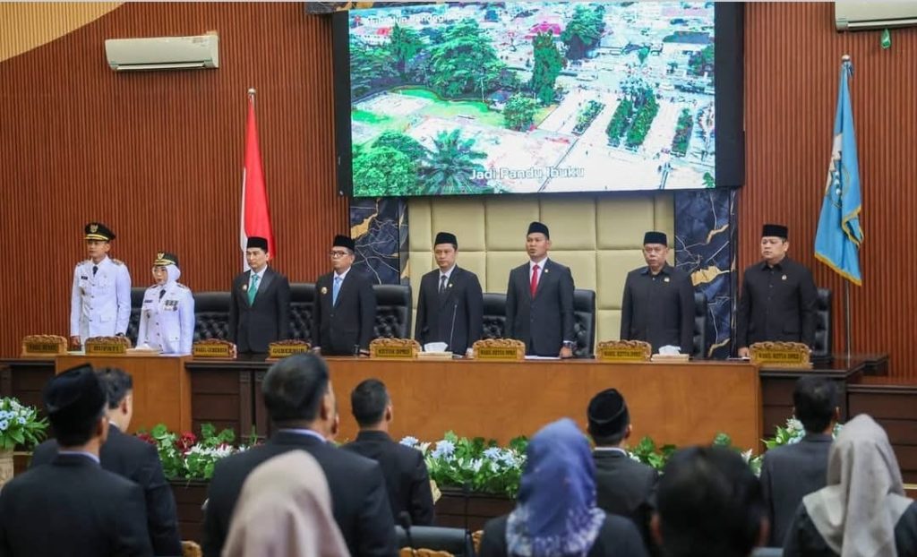 Gubernur Banten Andra Soni Hadiri Sertijab Bupati Pandeglang, Tekankan Kolaborasi dan Pemerintahan Bersih
