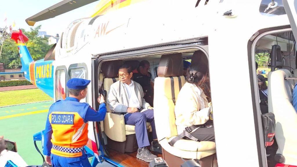 Gubernur DKI Jakarta Pantau Banjir dari Udara, Ini Langkah Penanganannya
