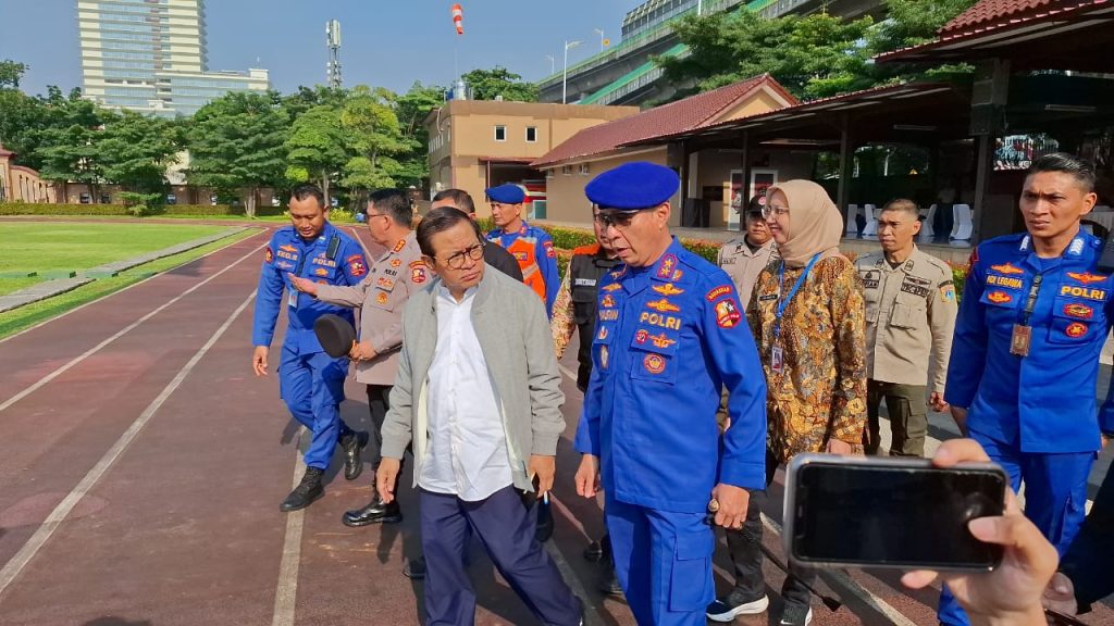 Gubernur DKI Jakarta Pantau Banjir dari Udara, Ini Langkah Penanganannya