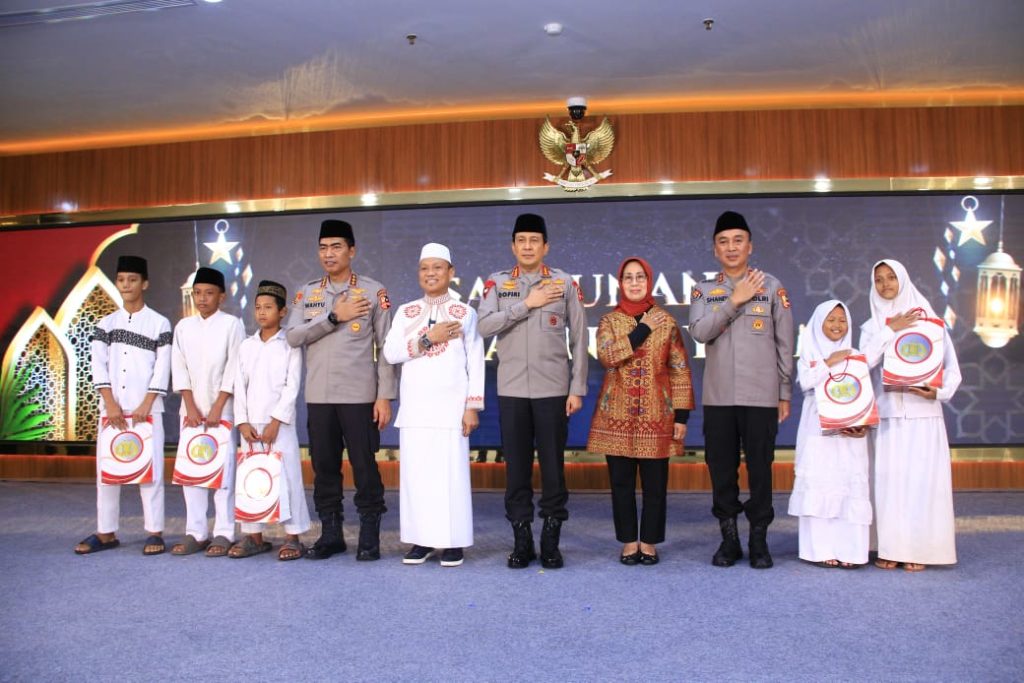 Polri dan Media Berbagi Takjil Serentak, Wujud Kepedulian Ramadan