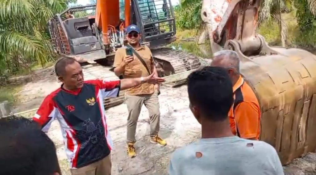 Akses Jalan di Batubara Kembali Dibuka, Portal yang Menghalangi Warga Dibongkar
