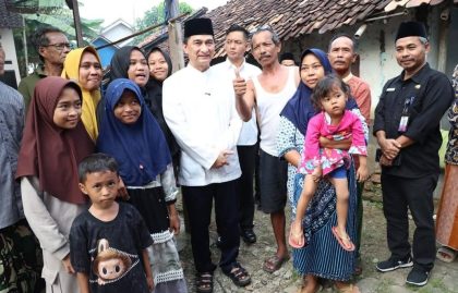 Wagub Banten Salurkan Bantuan Renovasi Rumah Warga Tidak Mampu