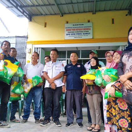 DPD SPRI Sumut dan MPnews Bagikan Ratusan Sembako Jelang Idul Fitri