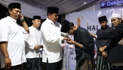 Bupati Tangerang Resmikan Majelis Taklim Safari dan Santuni Anak Yatim di Cikupa