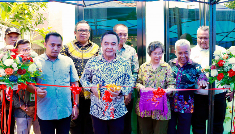 Balai PKK Melati 24: Simbol Gotong Royong dan Pemberdayaan Masyarakat di RW 022