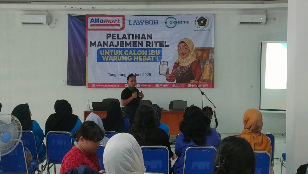PWI dan Alfamart Kolaborasi Cetak Ibu Warung Hebat di Tangerang