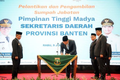 Deden Apriandhi Dilantik Jadi Sekda Banten, Fokus Jalankan 8 Program Prioritas
